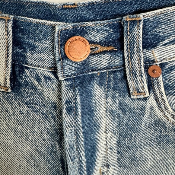 BLANKNYC Women’s Hollyweird Frayed Hem Denim‎ Shorts Distressed Blue Size 25 - Picture 11 of 12
